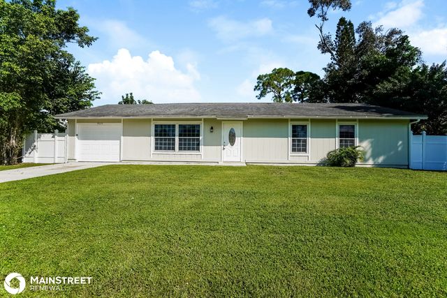 9073 King Rd W, Fort Myers, FL 33967