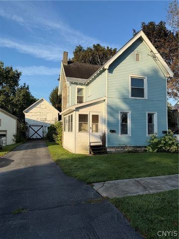 13 Madison St, Carthage, NY 13619