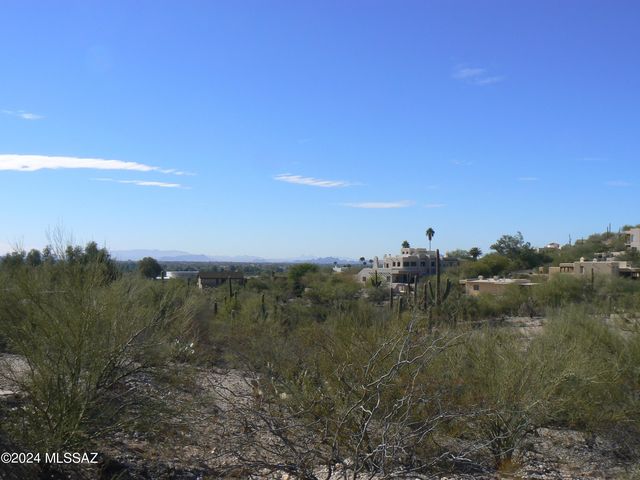 3921 N  Avenida La Vallita, Tucson, AZ 85750
