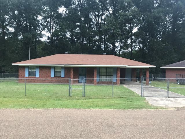 110 Whitney Dr, Port Gibson, MS 39150