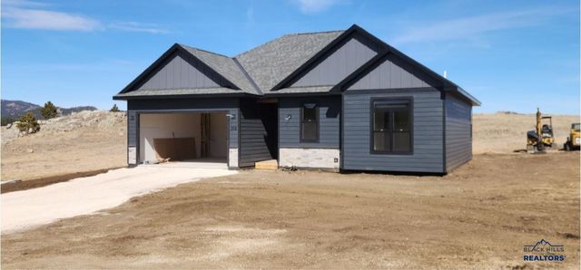 208 Stone Hill Dr, Custer, SD 57730