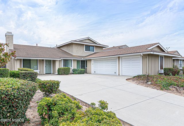 1126 E  Foster Rd #B, Santa Maria, CA 93455