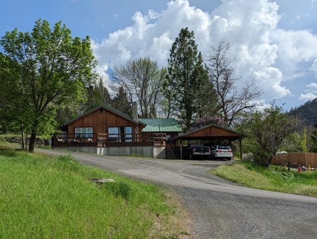 115 Rebel Hill Rd, Canyon City, OR 97820