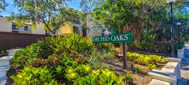 2749 Orchid Oaks Dr   #302A, Sarasota, FL 34239
