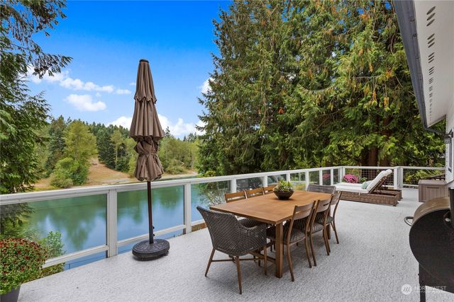 4922 West Tapps Dr E, Lake Tapps, WA 98391