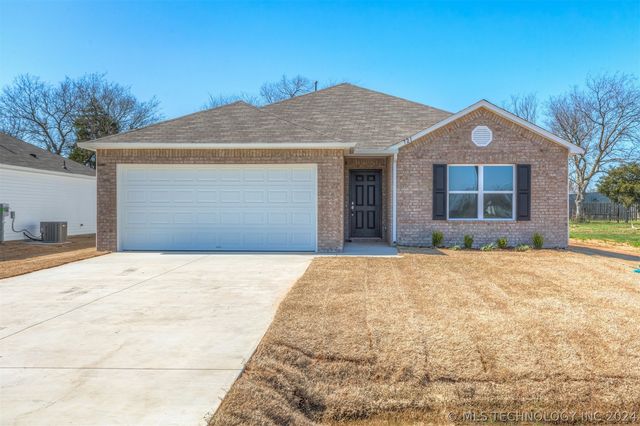 721 S  Cherokee Ave, Haskell, OK 74436