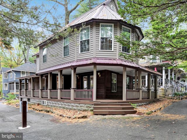 303 S  2nd St, Mount Gretna, PA 17064