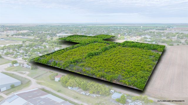 N  Avenue A E, Haskell, TX 79521