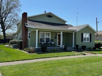 405 W  Fackney St, Carmi, IL 62821