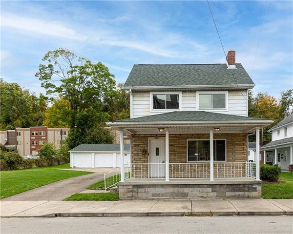 725 Water St, Brownsville, PA 15417