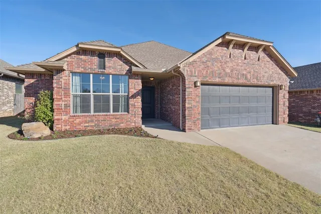 20611 W  Frontier Pl, Harrah, OK 73045