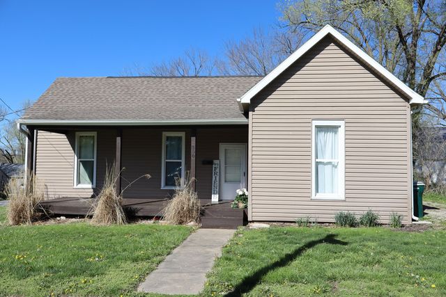 300 N  Cleveland St, Fayette, MO 65248