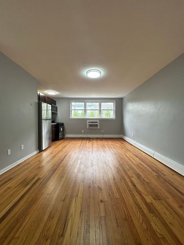 1332 South Ave #B1, Plainfield, NJ 07062