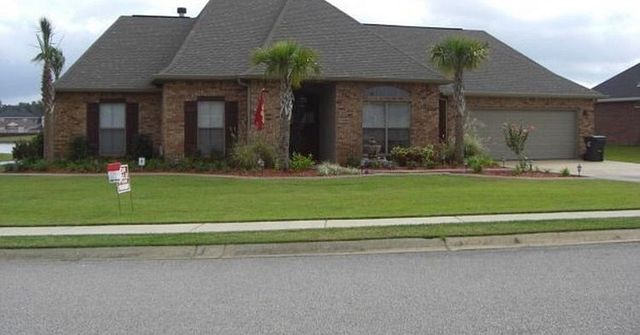 15384 Overlook Dr, Gulfport, MS 39503