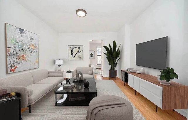 484 9th Ave #3C, New York, NY 10018