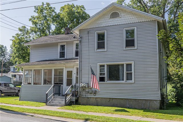 25 Water St, Shortsville, NY 14548