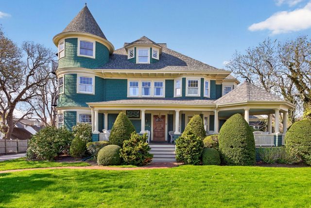 528 Main Street #2, 3, 4, Harwich Pt, MA 02646