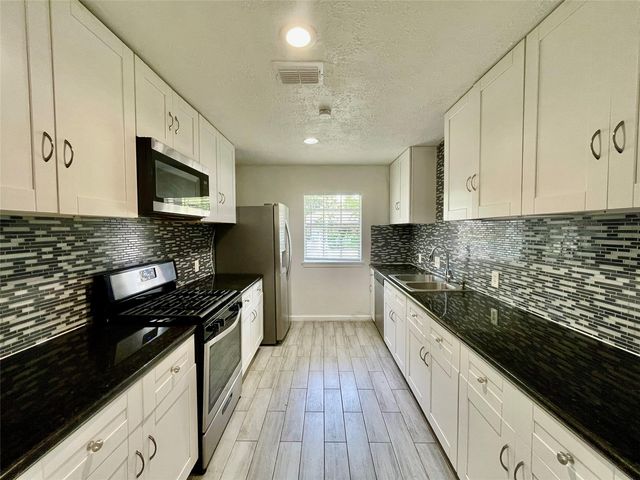 5375 Little John Ln, Katy, TX 77493