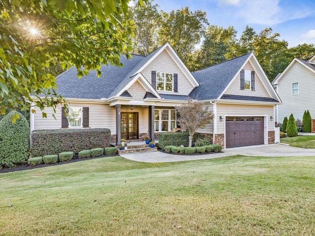 5333 Serene Forest Dr, Apex, NC 27539