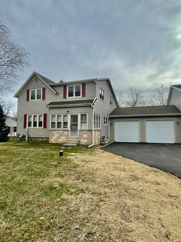 W180 8086/88 Pioneer Dr, Muskego, WI 53150