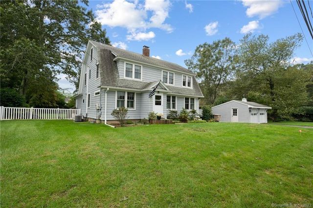 7 Town Rd   E, Niantic, CT 06357