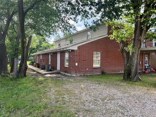 218 N  6th St #218, Wills Pt, TX 75169