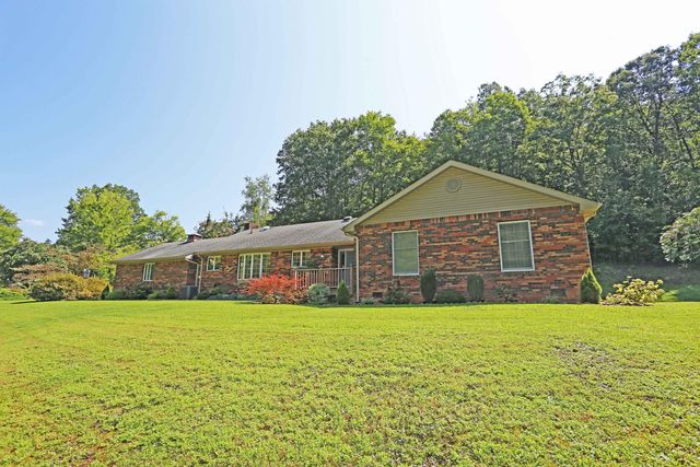 330 Cornett Dr, Watts Creek, KY 40873