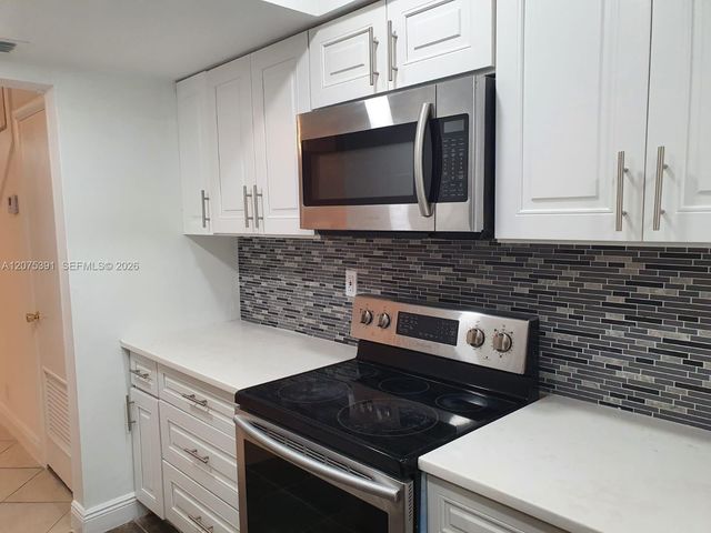 3551 NW 95th Ter #303, Fort Lauderdale, FL 33351