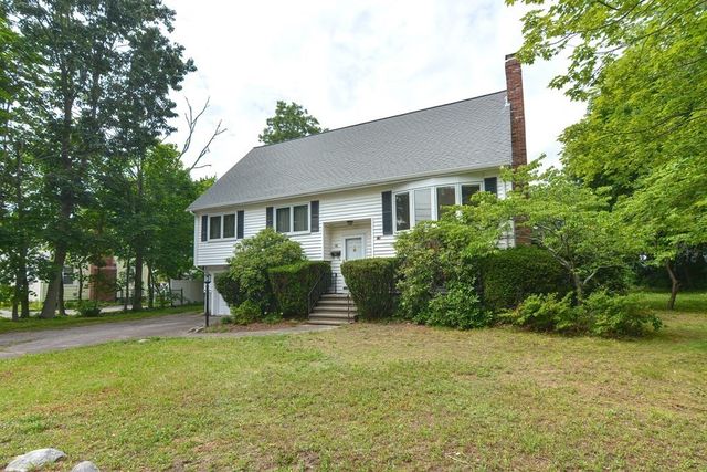 66 Division St, Braintree, MA 02184