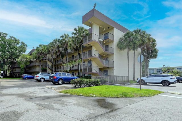 3321 NW 47th Ter #121, Lauderdale Lakes, FL 33319