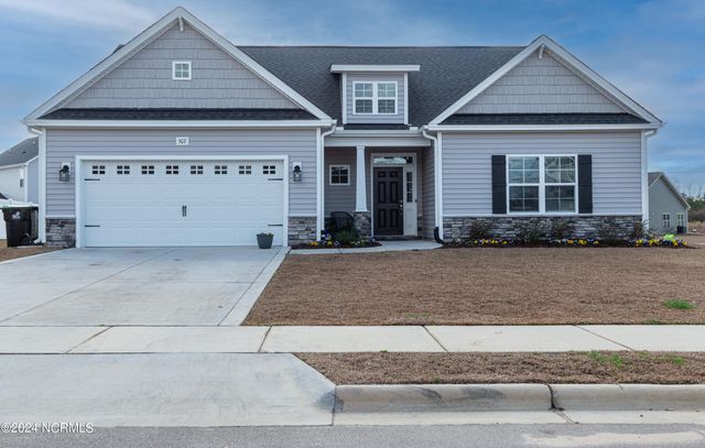 507 Holly Grove Drive, Winterville, NC 28590