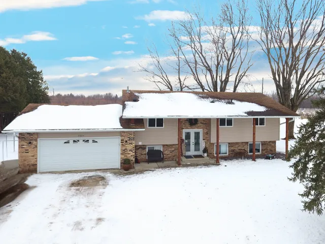 2025 Edgewood Dr, Owatonna, MN 55060