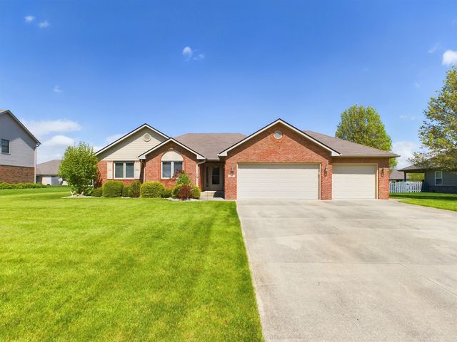 142 Chateau Dr, Pendleton, IN 46064