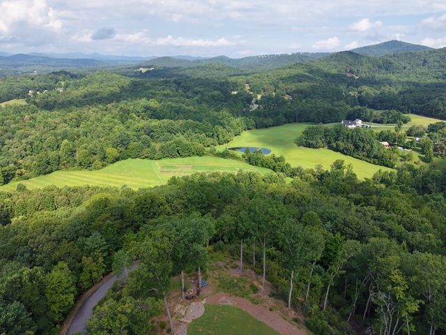 1 Caylee Anne Dr, Blairsville, GA 30512