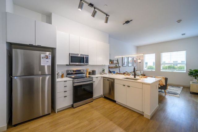 517 N  Shipley St #421, Wilmington, DE 19801