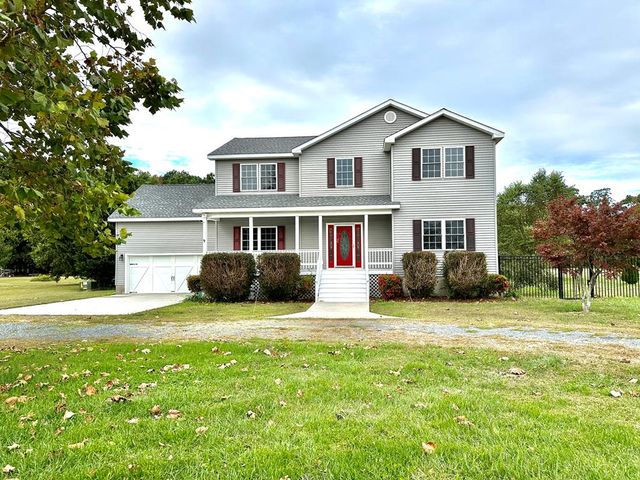 2459 Townfield Dr, Cape Charles, VA 23310
