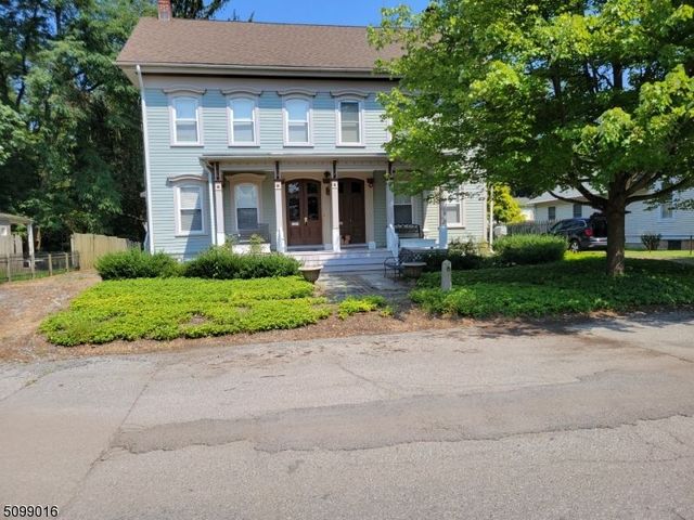 133 4th St   #A, Belvidere, NJ 07823