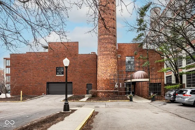 611 N  Park Ave #207, Indianapolis, IN 46204