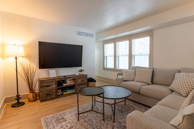 1260 Woodward Ave, South Bend, IN 46616