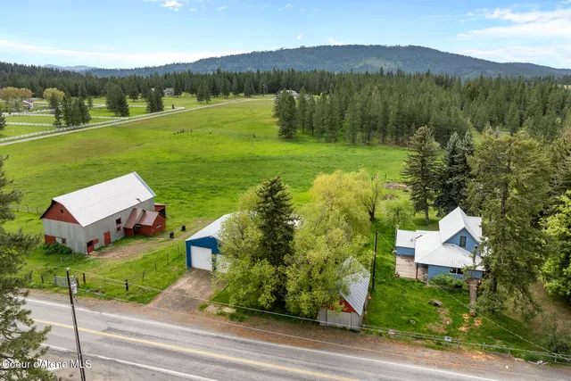 7462 W  Kidd Island Rd, Coeur D Alene, ID 83814