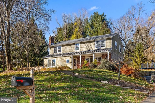 27 Constitution Dr, Chadds Ford, PA 19317