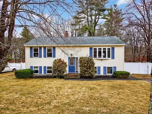 6 Crestwood Drive, Westbrook, ME 04092