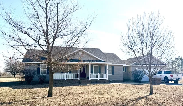 52 Michael Ln, East Prairie, MO 63845