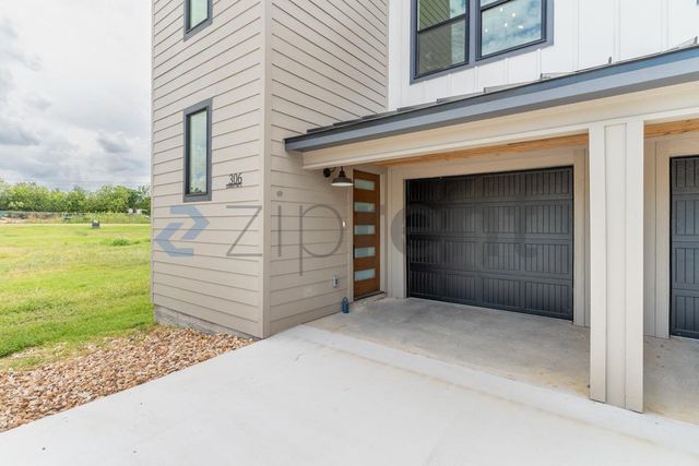 306 Avenue P #A, Marble Falls, TX 78654