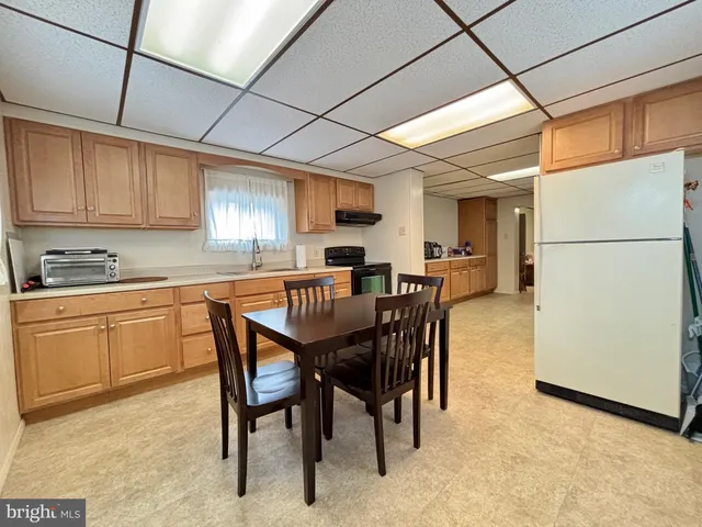 32 W  Berea St, Summit Hill, PA 18250