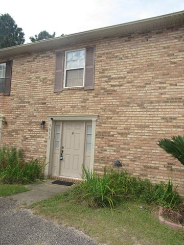 9035 Governors Place Ct, Pensacola, FL 32514