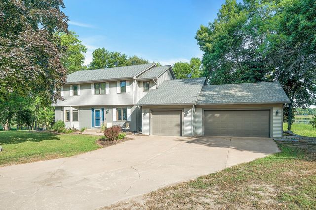 30270 Norway Ave, Lindstrom, MN 55045