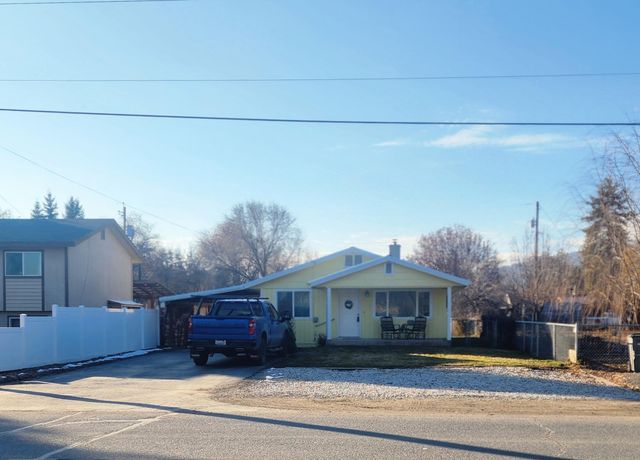 830 Juniper St, Kettle Falls, WA 99141