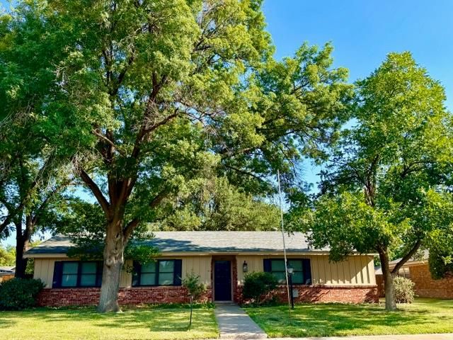 2609 Maxwell Dr, Midland, TX 79705