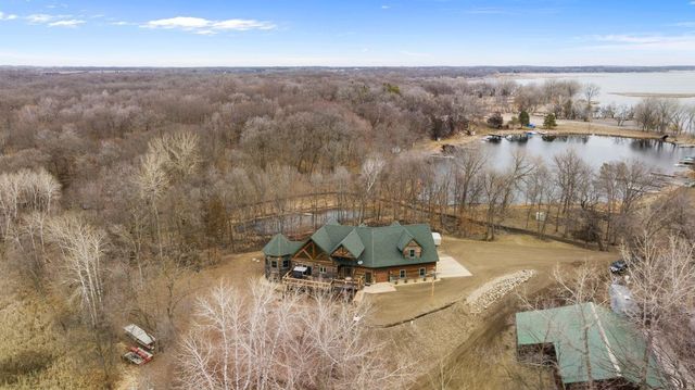 2406 Augusta Rd, South Haven, MN 55382